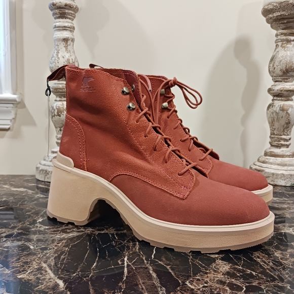 Sorel Hi-Line Heel Lace Waterproof Boots Size 10 for Women - Picture 2 of 13